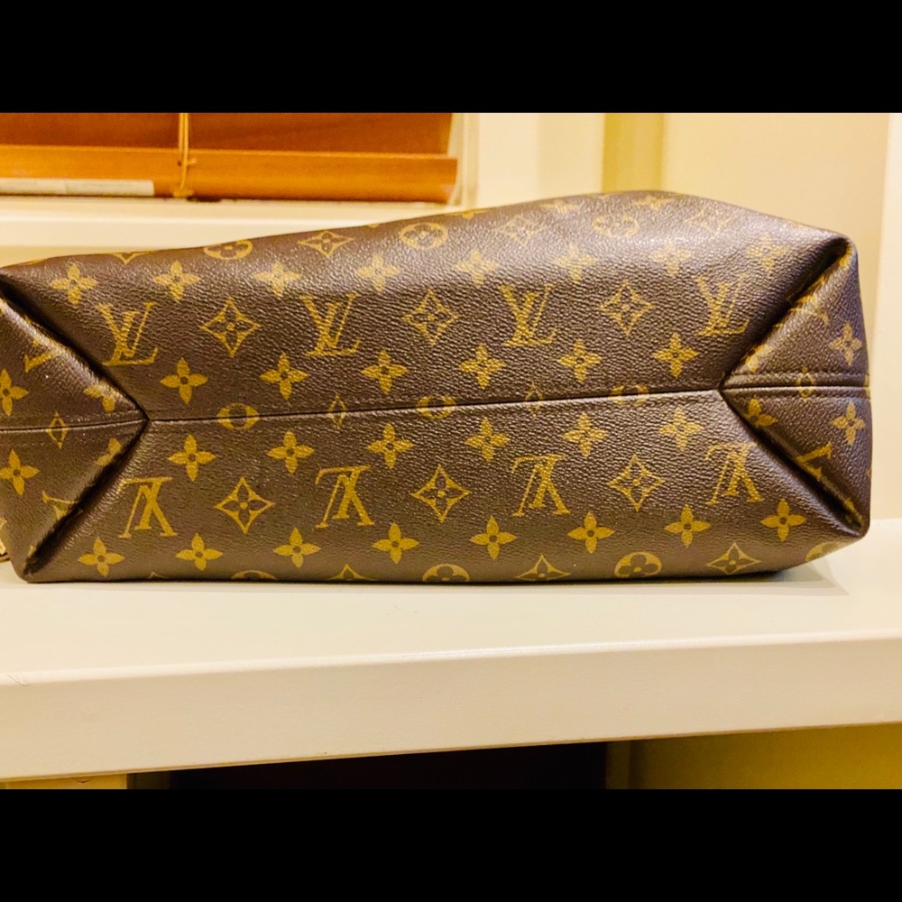 Authentic Louis Vuitton Sully - Picture 8 of 15